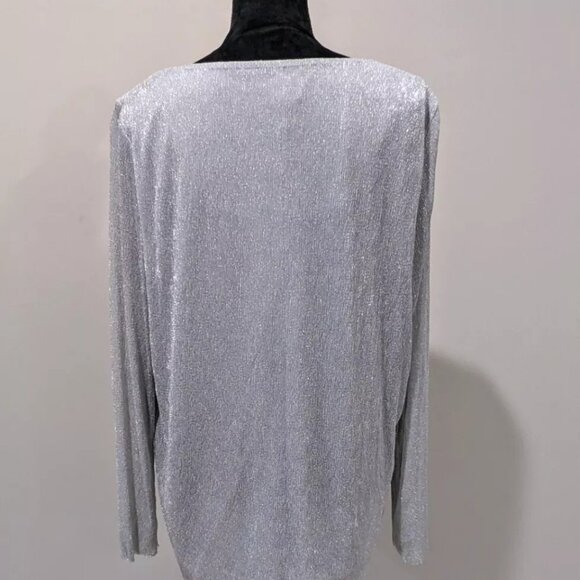 Chico's Travelers Size 3 Large Liquid Shimmer Layered Top Blouse SILVER Stretch - Picture 5 of 6